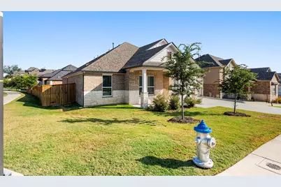 1301 White Daisy Lane, Georgetown, TX 78628 - Photo 4