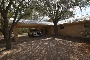 687 Fm 812 Rd, Red Rock, TX 78662 - Photo 1