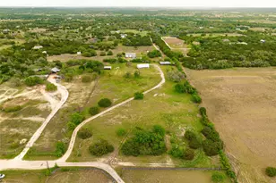1301 Live Oak Trail, Liberty Hill, TX 78642 - Photo 2