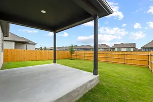 1002 Universal Dr, Hutto, TX 78634 - Photo 30