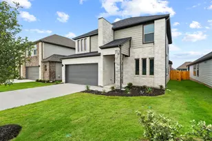 1002 Universal Dr, Hutto, TX 78634 - Photo 2