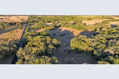 12 Bluestem Lane N, Lampasas, TX 76550 - Photo 2