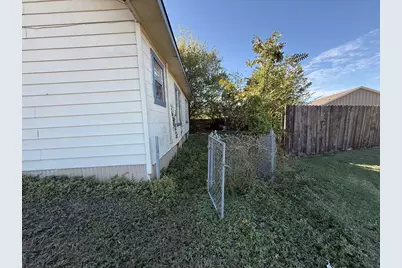 1750 Groesbeck Street, Bryan, TX 77803 - Photo 12