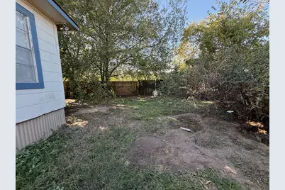 1750 Groesbeck Street, Bryan, TX 77803 - Photo 10