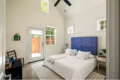 1176 Lott Avenue, Austin, TX 78721 - Photo 14