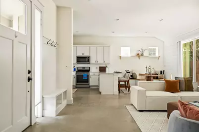 1176 Lott Avenue, Austin, TX 78721 - Photo 20