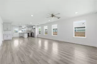 400 Booth St, Taylor, TX 76574 - Photo 8