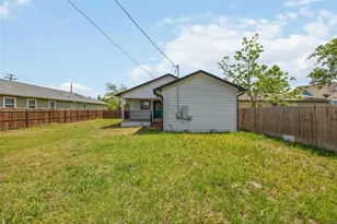 400 Booth St, Taylor, TX 76574 - Photo 32