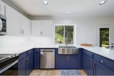 410 Hi Circle West, Horseshoe Bay, TX 78657 - Photo 8