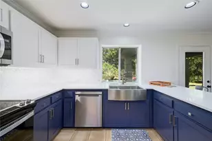 410 Hi Cir W, Horseshoe Bay, TX 78657 - Photo 8