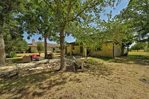 410 Hi Cir W, Horseshoe Bay, TX 78657 - Photo 24
