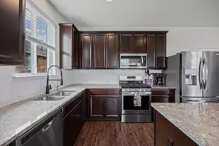 332 Bayberry Cir, Buda, TX 78610 - Photo 6