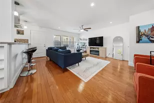 2301 Lawnmont Ave, Austin, TX 78756 - Photo 12