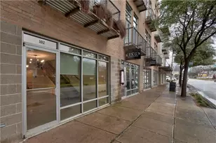 1601 E Cesar Chavez St, Austin, TX 78702 - Photo 2