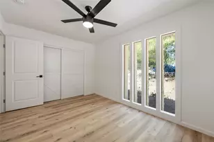 6209 Reicher Dr, Austin, TX 78723 - Photo 14