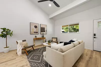 6209 Reicher Drive, Austin, TX 78723 - Photo 4