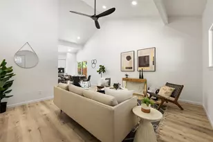 6209 Reicher Dr, Austin, TX 78723 - Photo 4