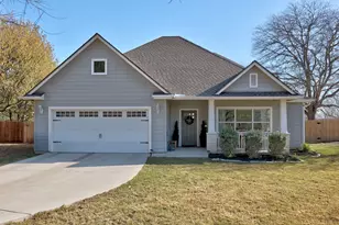 502 NW River Rd, Martindale, TX 78655 - Photo 1