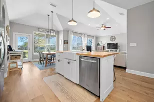 502 NW River Rd, Martindale, TX 78655 - Photo 18