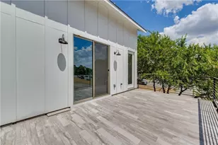 8411 Bowling Green Dr, Austin, TX 78757 - Photo 22