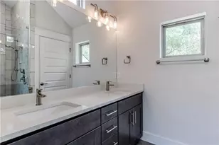 8411 Bowling Green Dr, Austin, TX 78757 - Photo 18