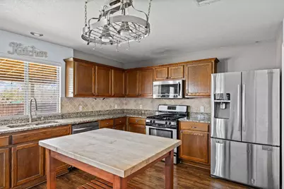 1321 Bunratty Circle, Pflugerville, TX 78660 - Photo 16