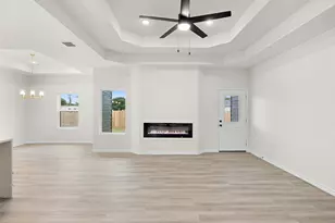330 Cactus St, Giddings, TX 78942 - Photo 12