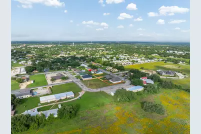 330 Cactus Street, Giddings, TX 78942 - Photo 30