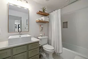 28 Tournament Way, The Hills, TX 78738 - Photo 26