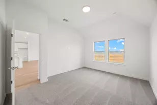 104 Divisadero Dr, Hutto, TX 78634 - Photo 18