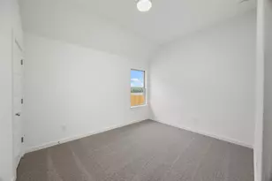 104 Divisadero Dr, Hutto, TX 78634 - Photo 26