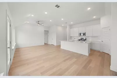 104 Divisadero Drive, Hutto, TX 78634 - Photo 12