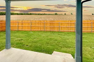 104 Divisadero Dr, Hutto, TX 78634 - Photo 6