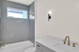 6802 Montana St, Austin, TX 78741 - Photo 18