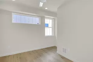 6802 Montana St, Austin, TX 78741 - Photo 14