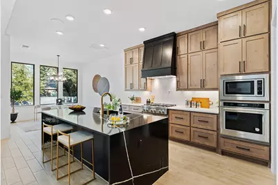 109 Strawberry Lane, Georgetown, TX 78628 - Photo 4