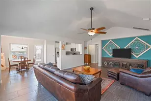 924 Canvasback Creek Dr, Leander, TX 78641 - Photo 2