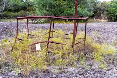 1250 Ladewig Lane, Schulenburg, TX 78956 - Photo 32