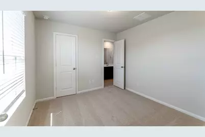 303 Ravens Crest Drive, Hutto, TX 78634 - Photo 10