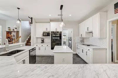 300 Champions Drive, Georgetown, TX 78628 - Photo 14