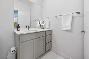 814 N Bluff Dr, Austin, TX 78745 - Photo 20