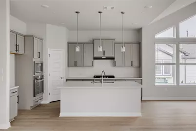 8512 Dongan Drive, Austin, TX 78744 - Photo 4