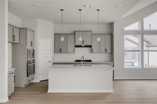 8512 Dongan Dr, Austin, TX 78744 - Photo 4