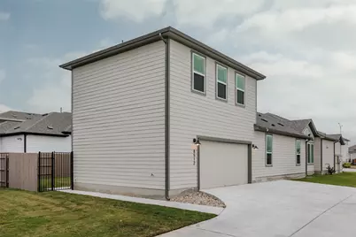 8512 Dongan Drive, Austin, TX 78744 - Photo 34