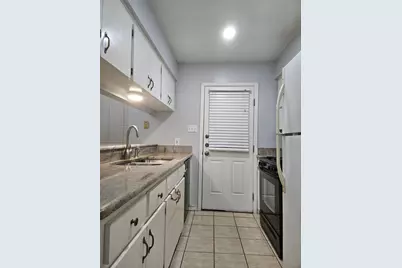 2305 Cottonwood Drive #B, Georgetown, TX 78628 - Photo 22