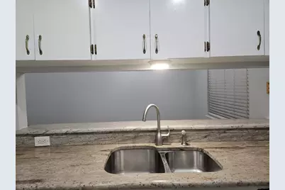 2305 Cottonwood Drive #B, Georgetown, TX 78628 - Photo 2