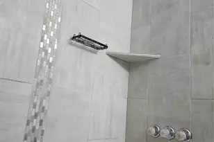 2305 Cottonwood Dr, Georgetown, TX 78628 - Photo 10