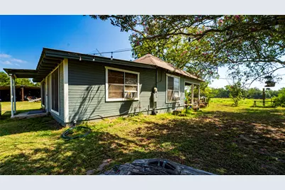 1331 E Cameron Avenue, Rockdale, TX 76567 - Photo 28