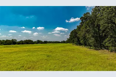 1331 E Cameron Avenue, Rockdale, TX 76567 - Photo 8