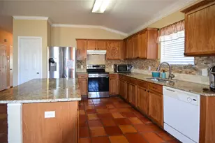 107 Adamae Ln, Hutto, TX 78634 - Photo 12